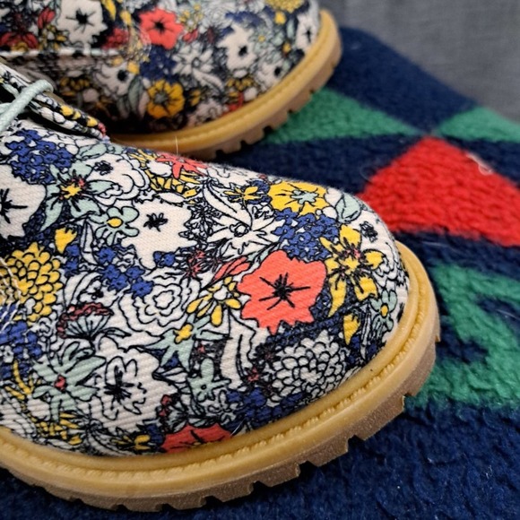 Timberland Womens 6 inch Premium floral boots Size 7 - Picture 9 of 15